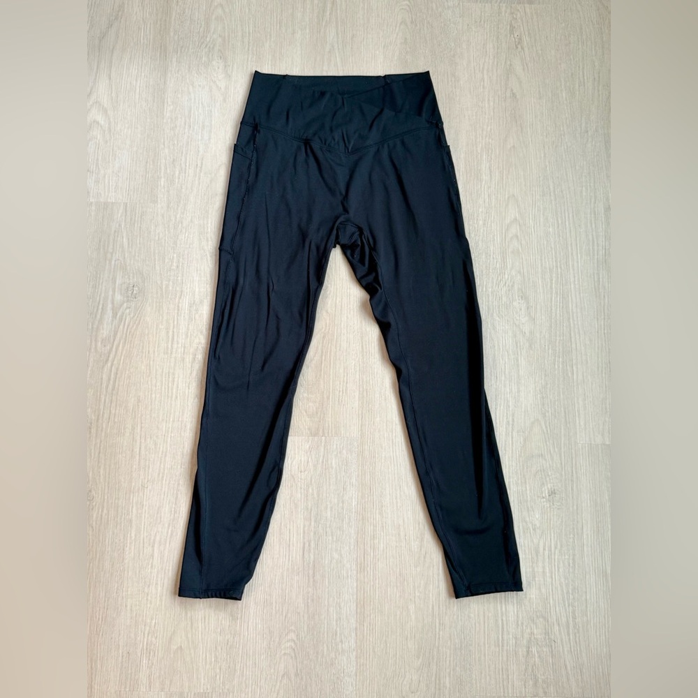 Black leggings with pockets